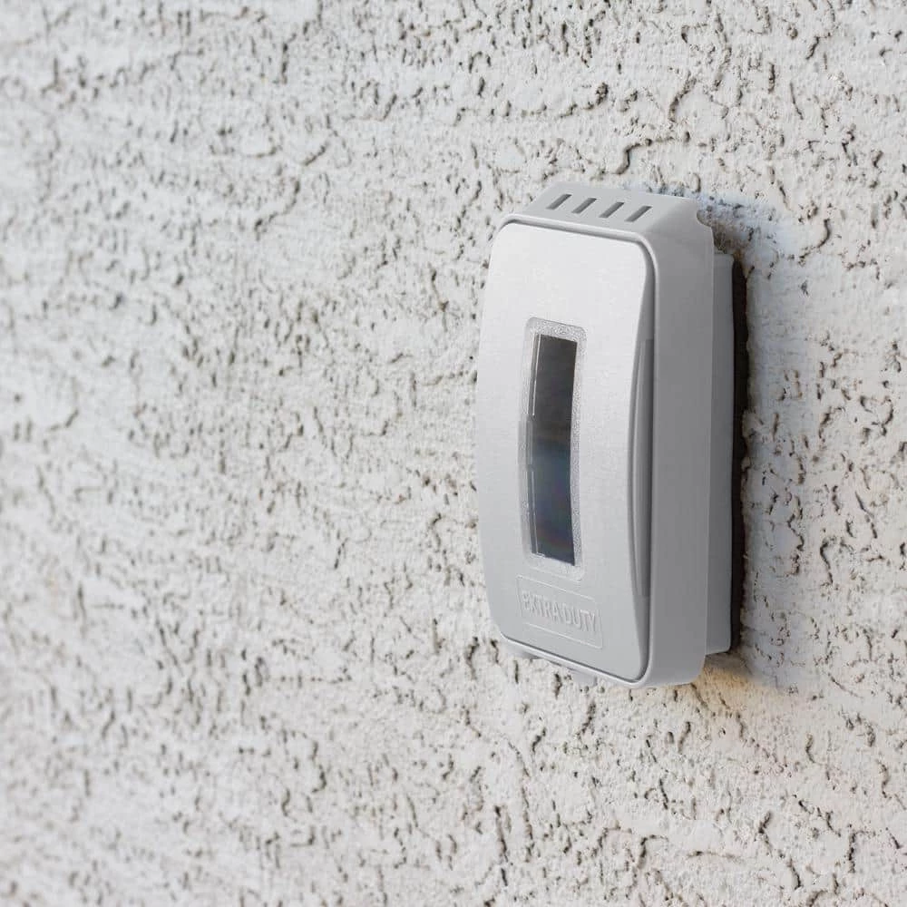 Commercial Electric 1-Gang Extra Duty Non-Metallic Low Profile While-In-Use Weatherproof Cover Horizontal/Vertical Receptacle Cover, White 5 Commercial Electric 1-Gang Extra Duty Non-Metallic Low Profile While-In-Use Weatherproof Cover Horizontal/Vertical Receptacle Cover, White - Image 3